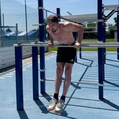 Straight bar dips