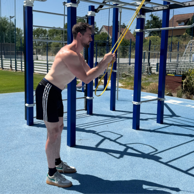Tricep pushdowns