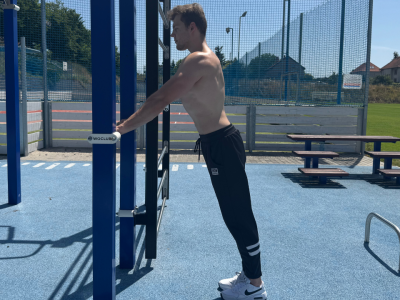 wall push ups